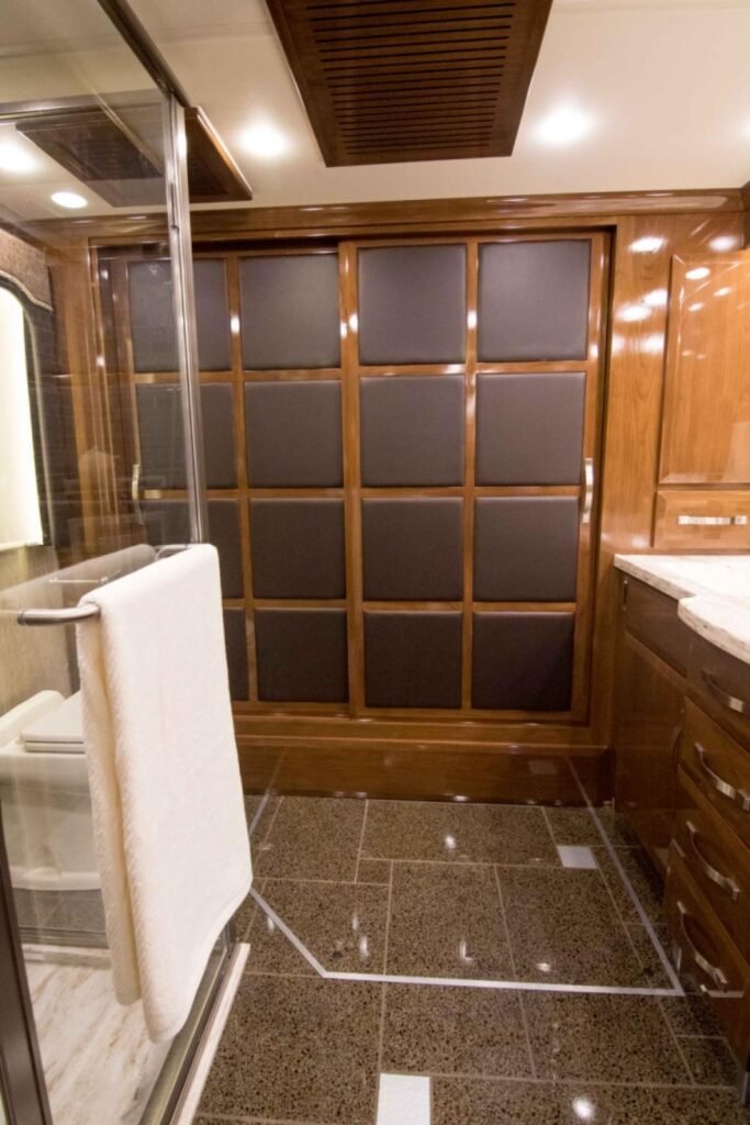2014 Newmar King Aire4584