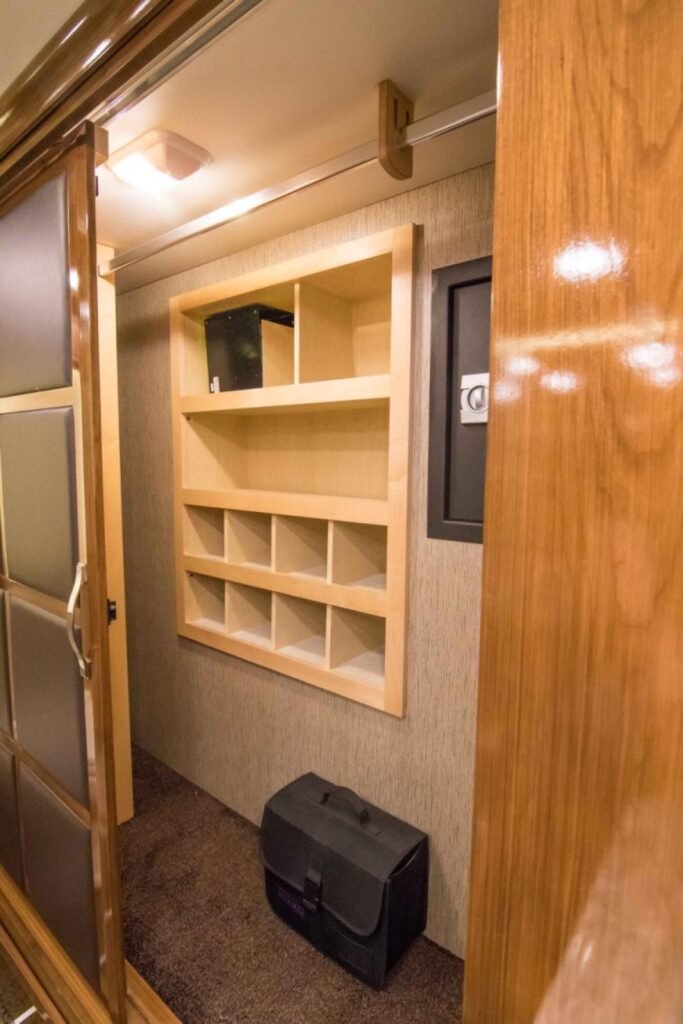 2014 Newmar King Aire4584