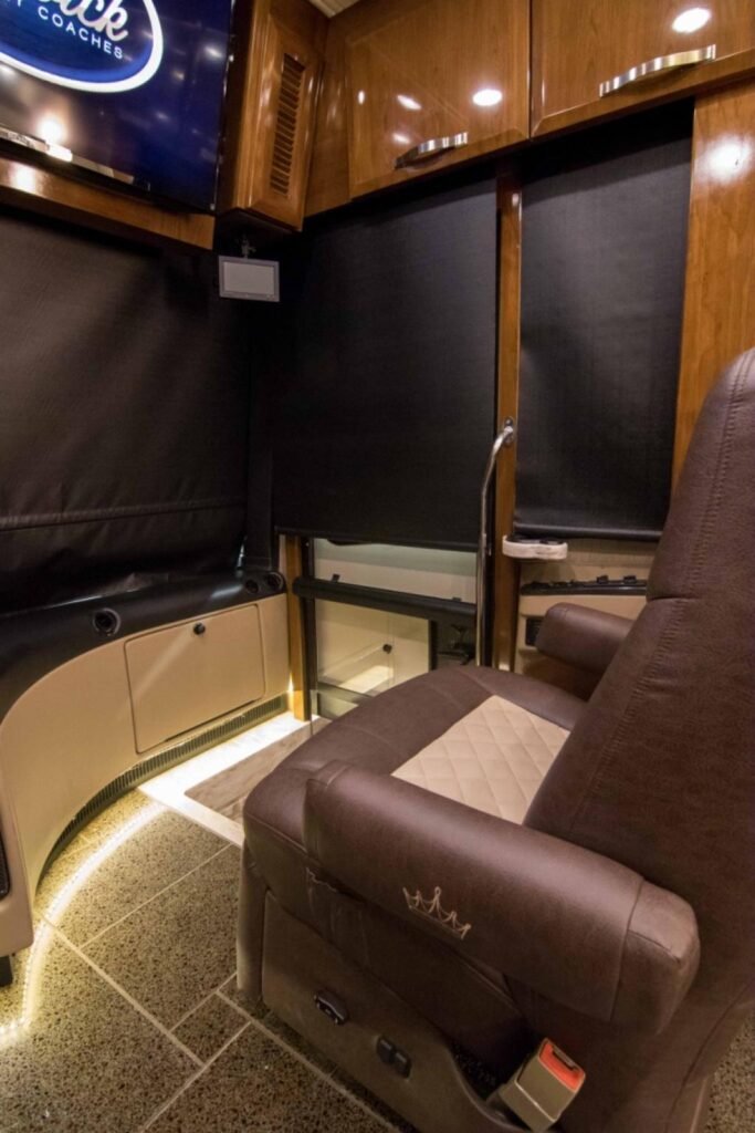 2014 Newmar King Aire4584